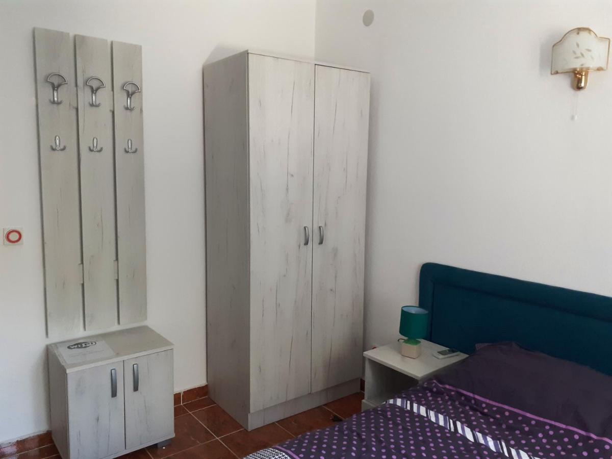 Apartman Becir บุดวา ภายนอก รูปภาพ
